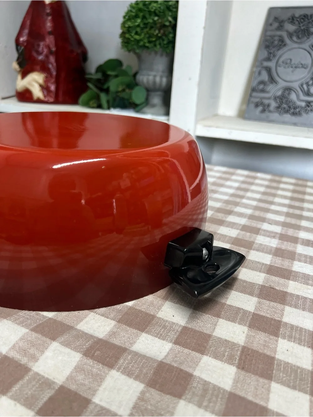 Vintage cookware bounty wear ever 5 quart red ombré mid century grandma core